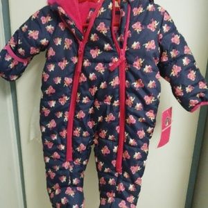 Child's size 3/6 snowsuit by Weatherproof.